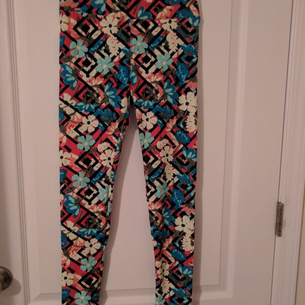 LuLaRoe OS leggings